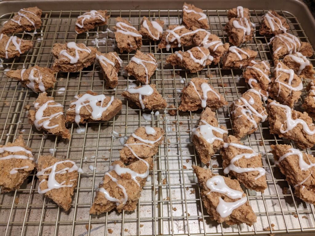 shortbread cookies with lemon drizzle