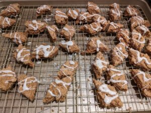 shortbread cookies with lemon drizzle